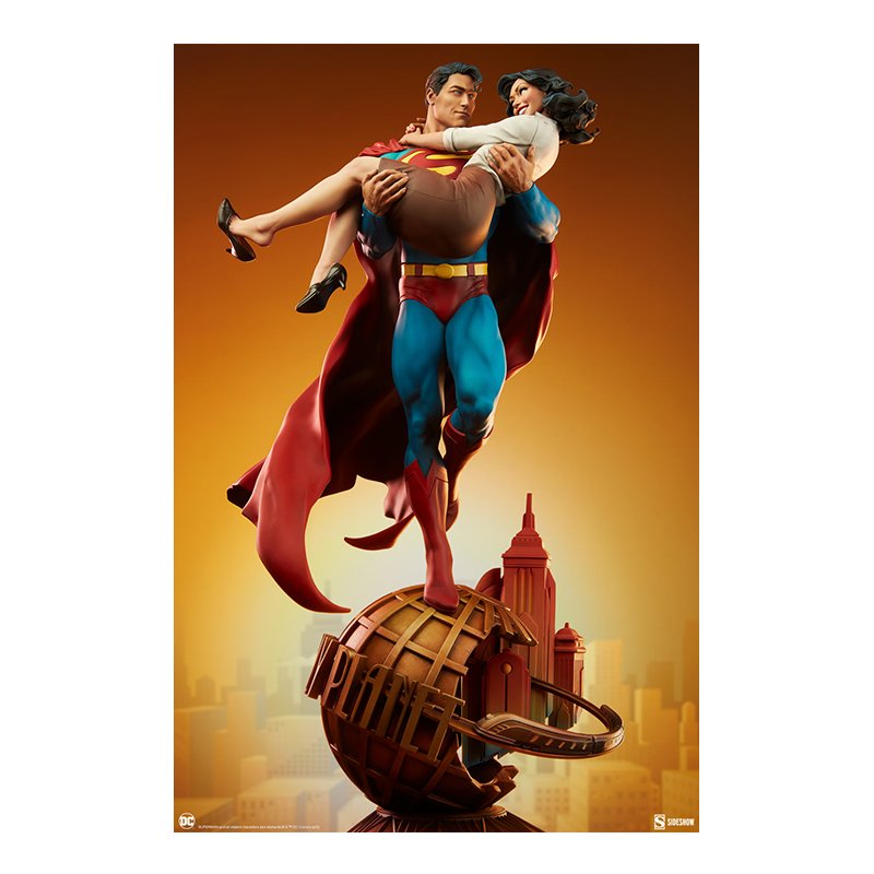 Superman and Lois Lane Diorama DC Comics Statue | Zombie.co.uk - Zombie