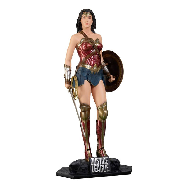 Justice League - Wonder Woman Limited Muckle Mannequins Life-Size Statue - Zombie