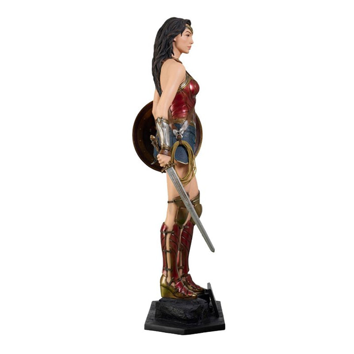 Justice League - Wonder Woman Limited Muckle Mannequins Life-Size Statue - Zombie